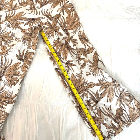 Floral Linen Wide-Leg Pant - Picture 5 of 6